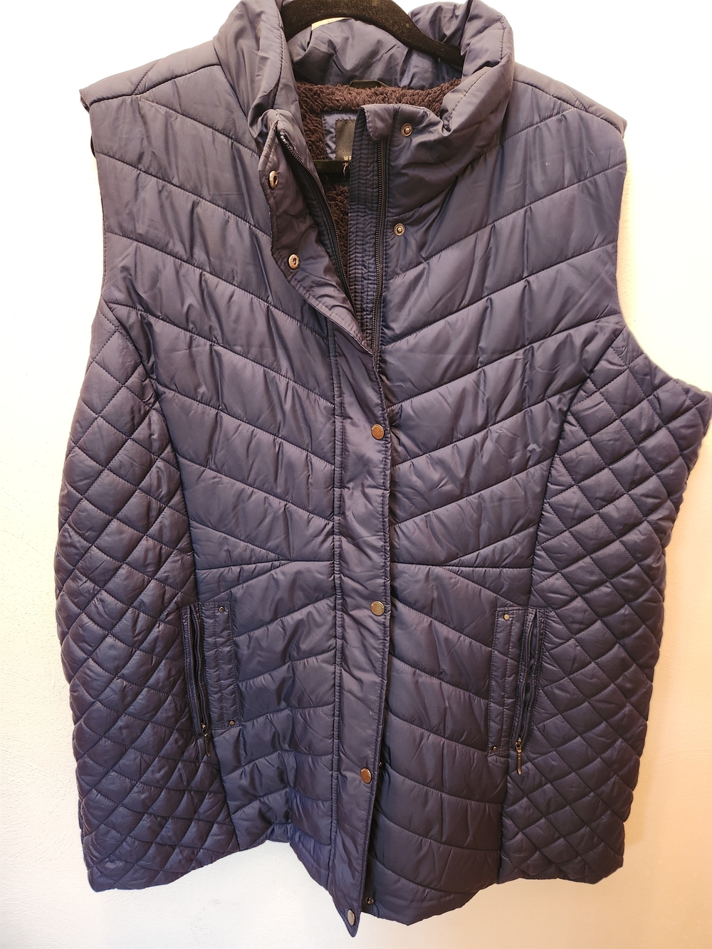 Quilted Navy Sleeveless Puffer Vest